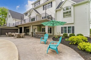 تناول الطعام بالخارج