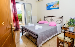 2 camere, insonorizzazione, ferro/asse da stiro, Wi-Fi gratuito