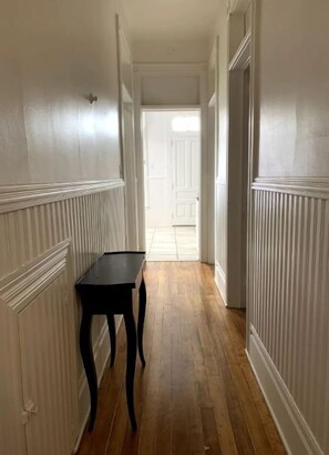 Interior - Allegheny Suite (Warren)