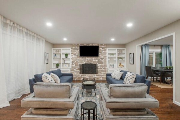 Spacious living room Plush, Comfy, Clean Couches in this Well-Lit Cozy Living Area