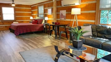 Smart TV, Netflix, Hulu, streaming services