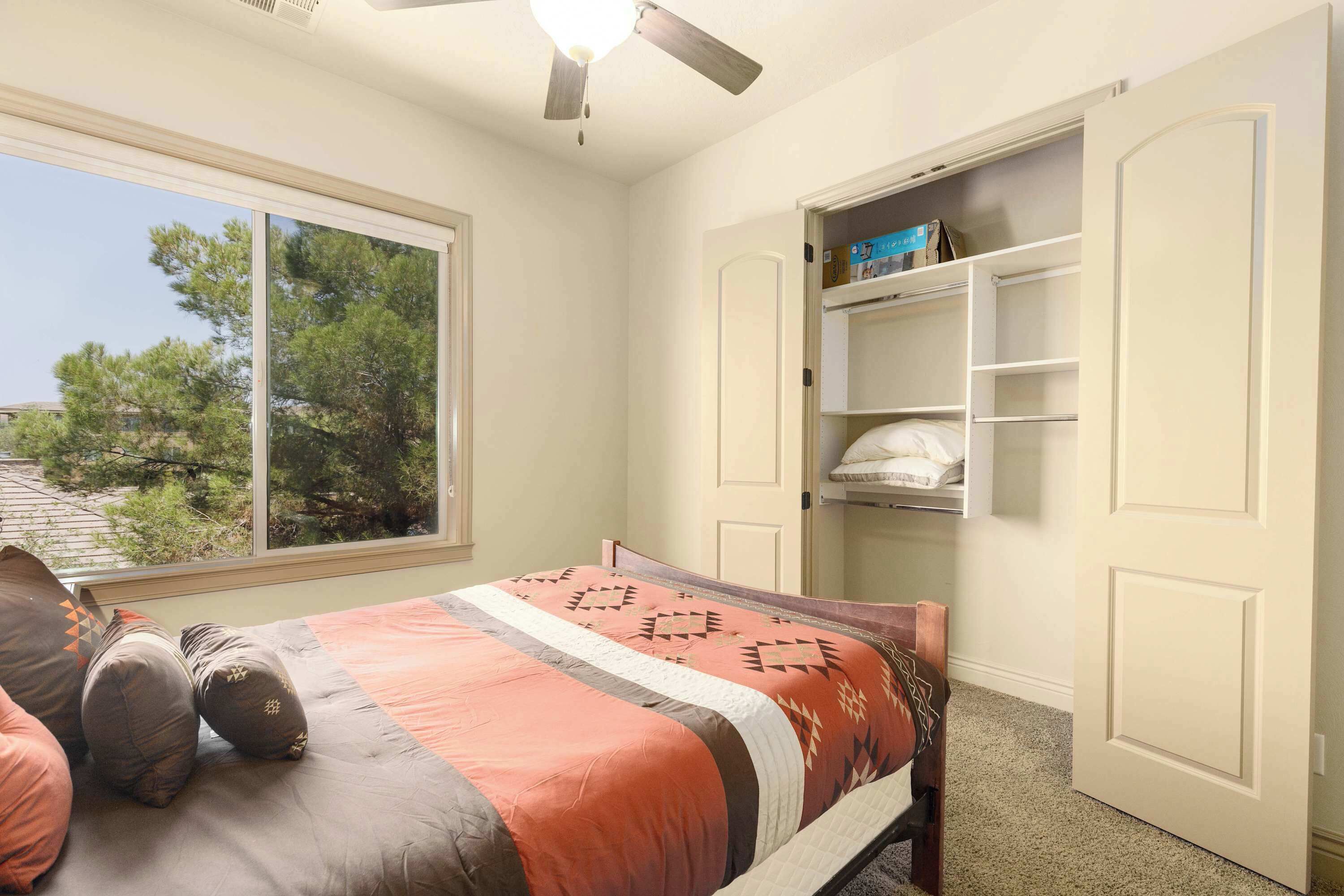 3 Schlafzimmer, Bügeleisen/Bügelbrett, WLAN, Bettwäsche