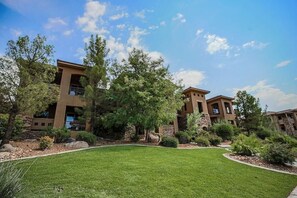 Exterior - Top Floor Privacy | Outdoor Fireplace, Sleeps 8 (Hurricane)