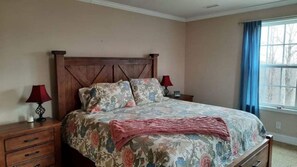 4 Schlafzimmer, kostenloses WLAN, Bettwäsche