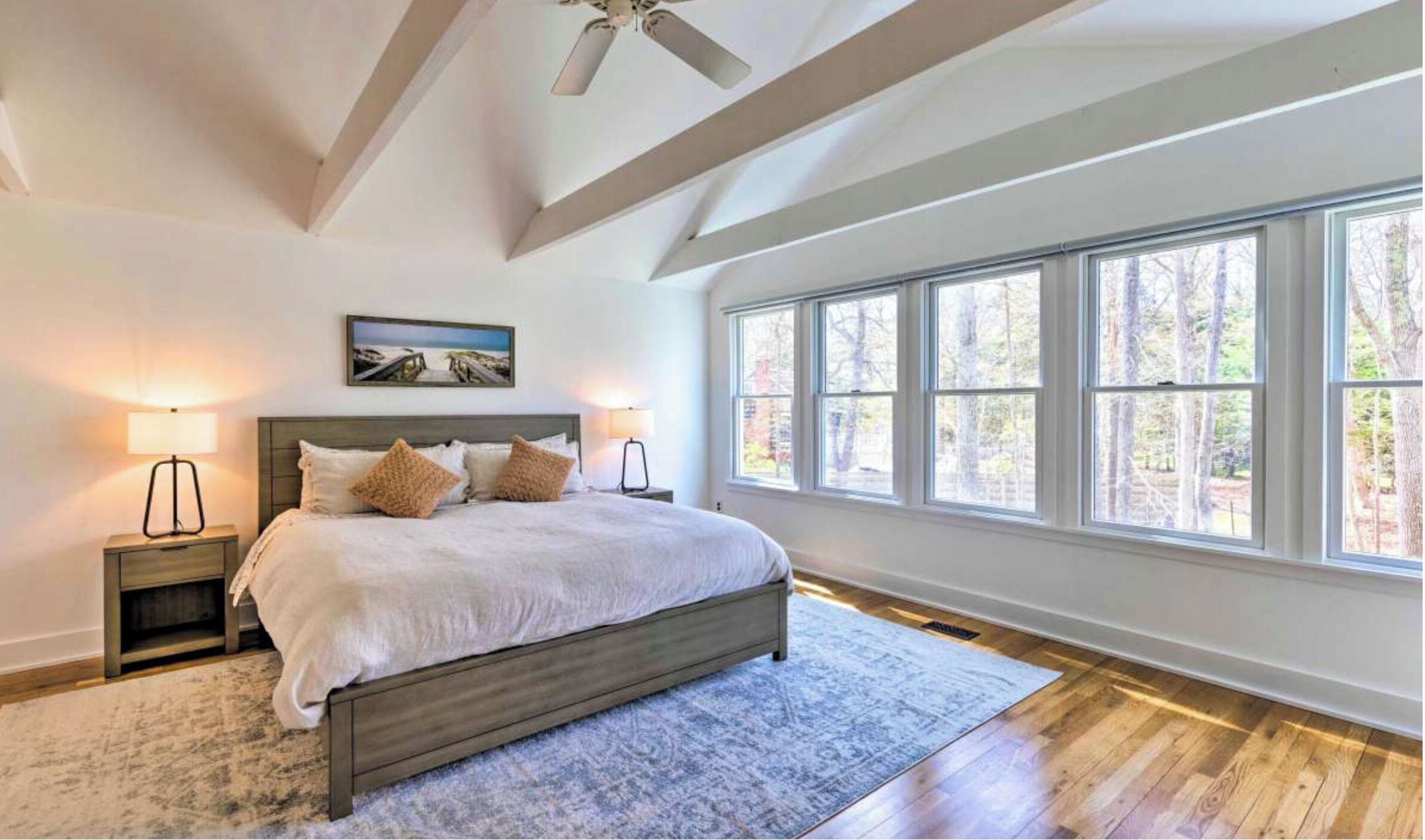 3 bedrooms, desk, iron/ironing board, travel crib