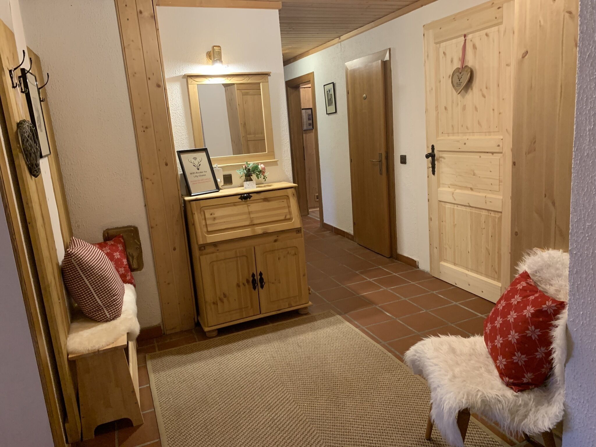 المنشأة من الداخل