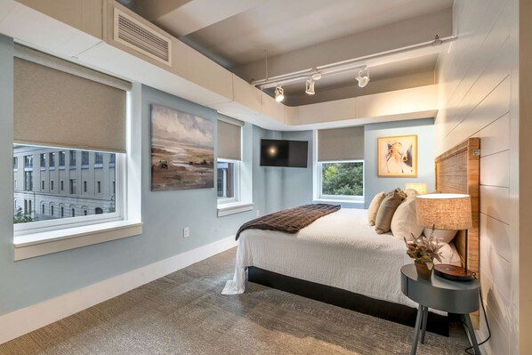 6 habitaciones, tabla de planchar con plancha, wifi y ropa de cama 