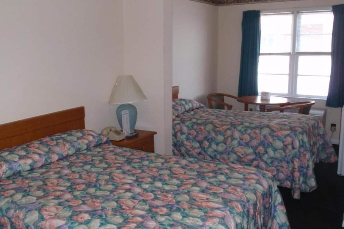 Zimmer, 2 Queen-Betten, Nichtraucher | 1 Schlafzimmer, Bettwäsche