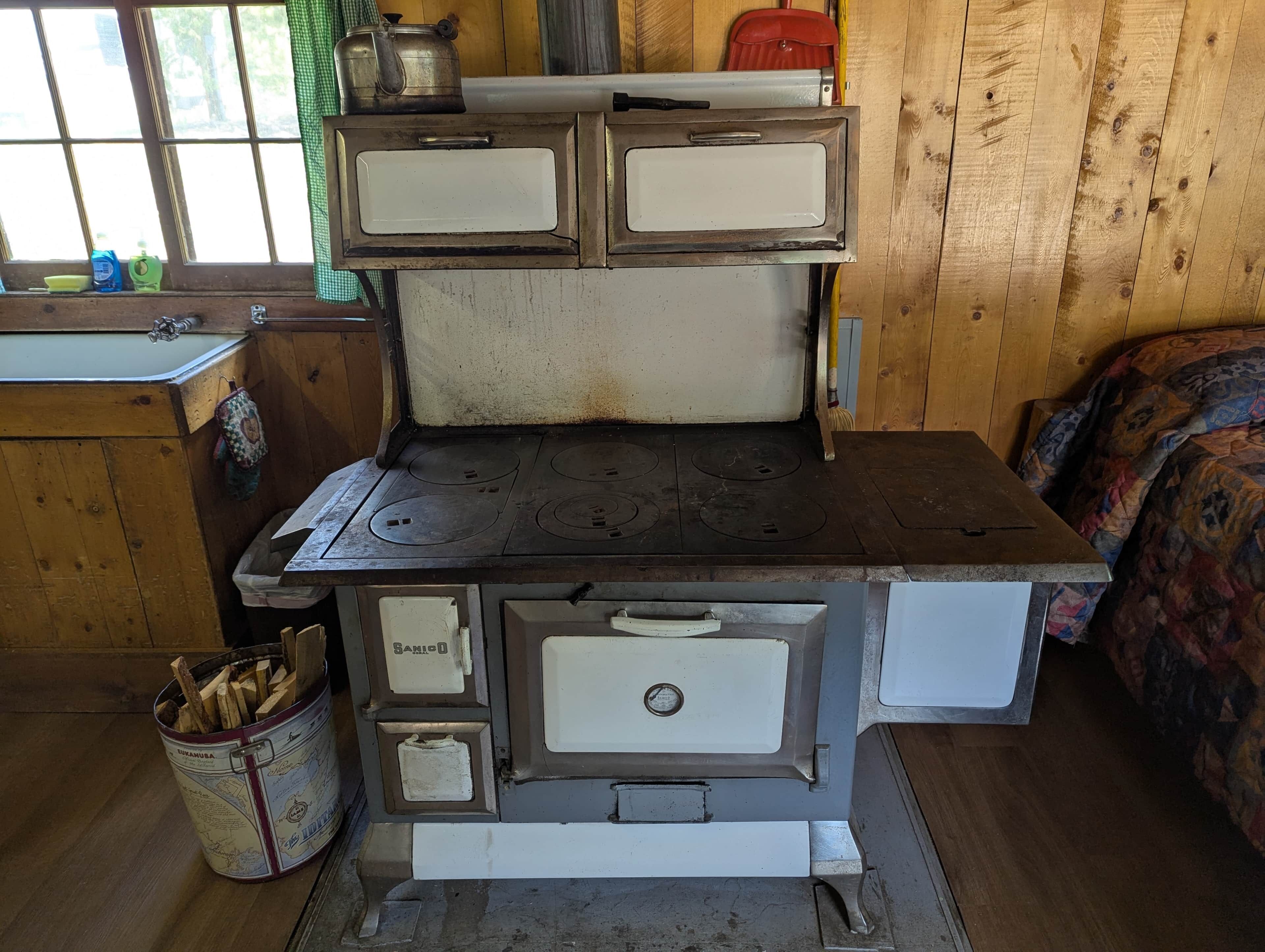 Fridge, coffee/tea maker, toaster, cookware/dishes/utensils