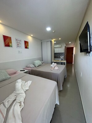 Studio | Individually furnished, free WiFi, bed sheets