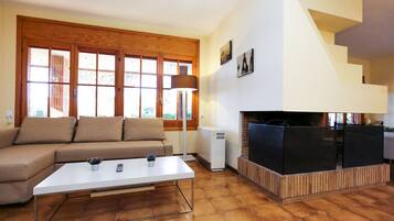 Fernseher, Kamin