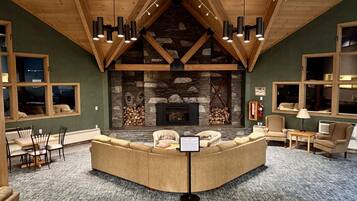 Smart TV, fireplace, table tennis