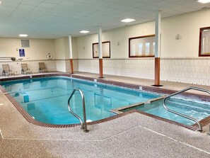 Inomhuspool och uppvärmd pool