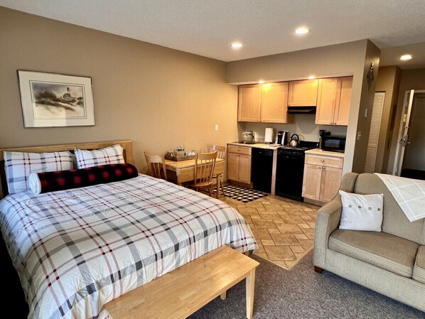 1 bedroom, desk, iron/ironing board, travel cot
