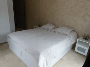 3 habitaciones, wifi gratis y ropa de cama 