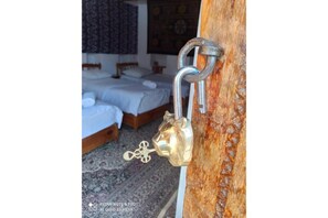 3 bedrooms - Triple Room with Private Bathroom (Buxoro)
