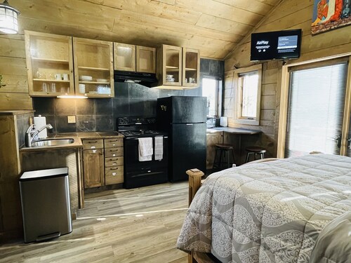 Historic Westcliffe Outpost Loft