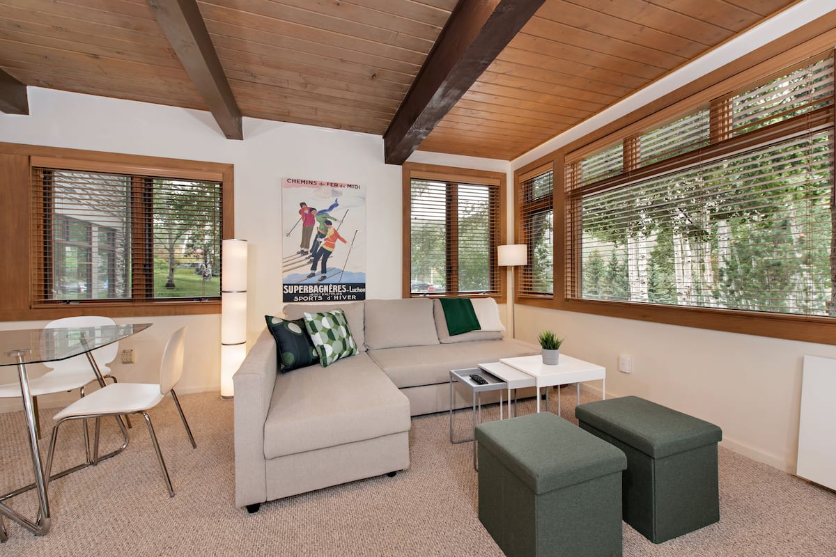 Aspenwood Studio K4 | Living area