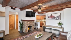 Aspenwood K6 | Living area - Aspenwood by Snowmass Vacations (Snowmass Village)