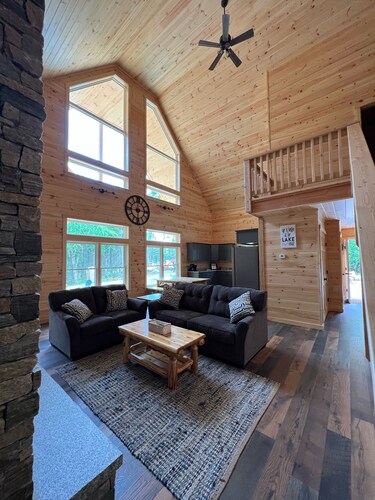 Moose Lodge - Water Access on Moosehead Lake!