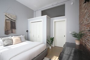 2 bedrooms, in-room safe, iron/ironing board, travel cot