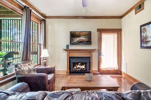 TV, fireplace, offices