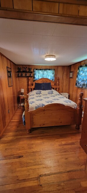 2 quartos, ferros/tábuas de passar roupa, Wi-Fi de cortesia