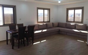 Living area - Luxury apartment in gated community with swimming pool at Marina Saidia (Saïdia)