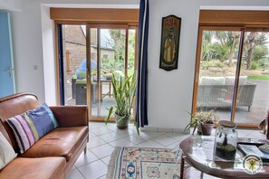 Televisión, oficina