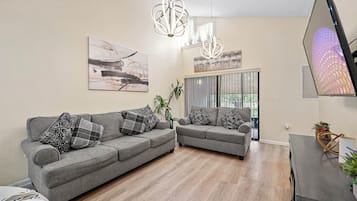 Family Apartment | Living area | TV