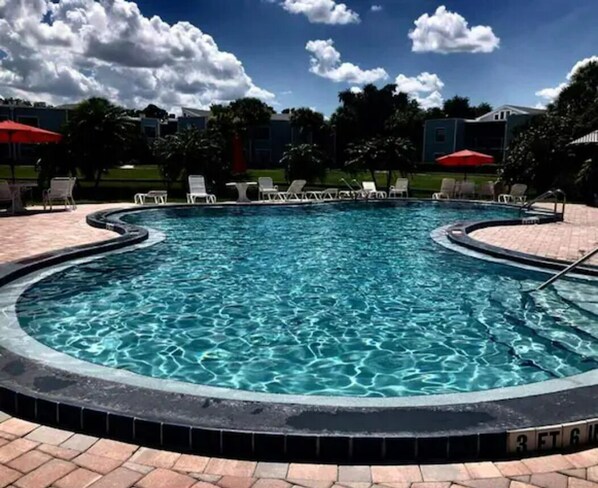 3 outdoor pools