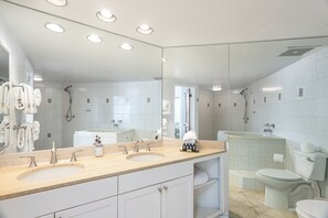 Appartement, 2 slaapkamers | Badkamer | Handdoeken