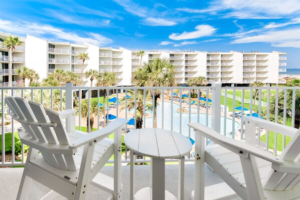 Property grounds - Sandcastle Condominium Unit 327 (Port Aransas)