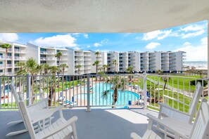 Property grounds - Sandcastle Condominium Unit 329 (Port Aransas)