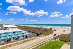 On the beach - Sandcastle Condominium Unit 508 (Port Aransas)