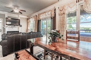 TV, fireplace, offices