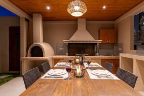 Dining - Paris Family Villa!!! (Zakynthos)