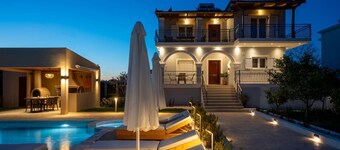 Paris Family Villa!!!