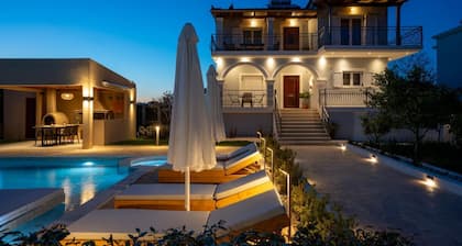 Paris Family Villa!!!