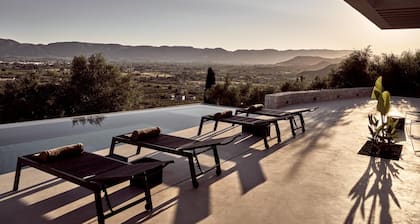 Alpha Villa - A Leading Luxury Villa!