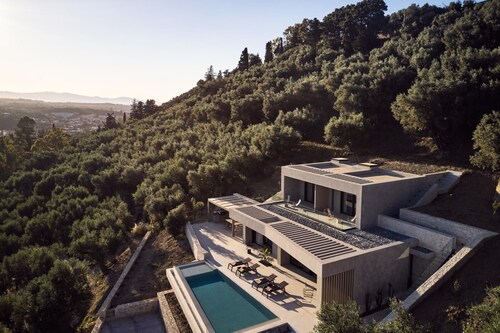 Alpha Villa   A Leading Luxury Villa!
