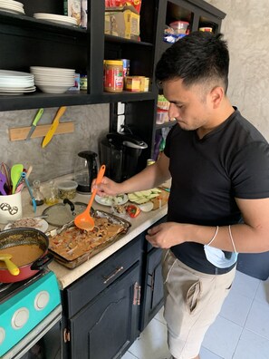 Shared kitchen - Desert Heart Hostel (San José del Cabo)