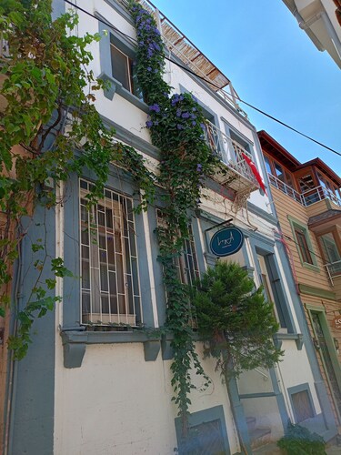 Ayvalık Leya Pansiyon