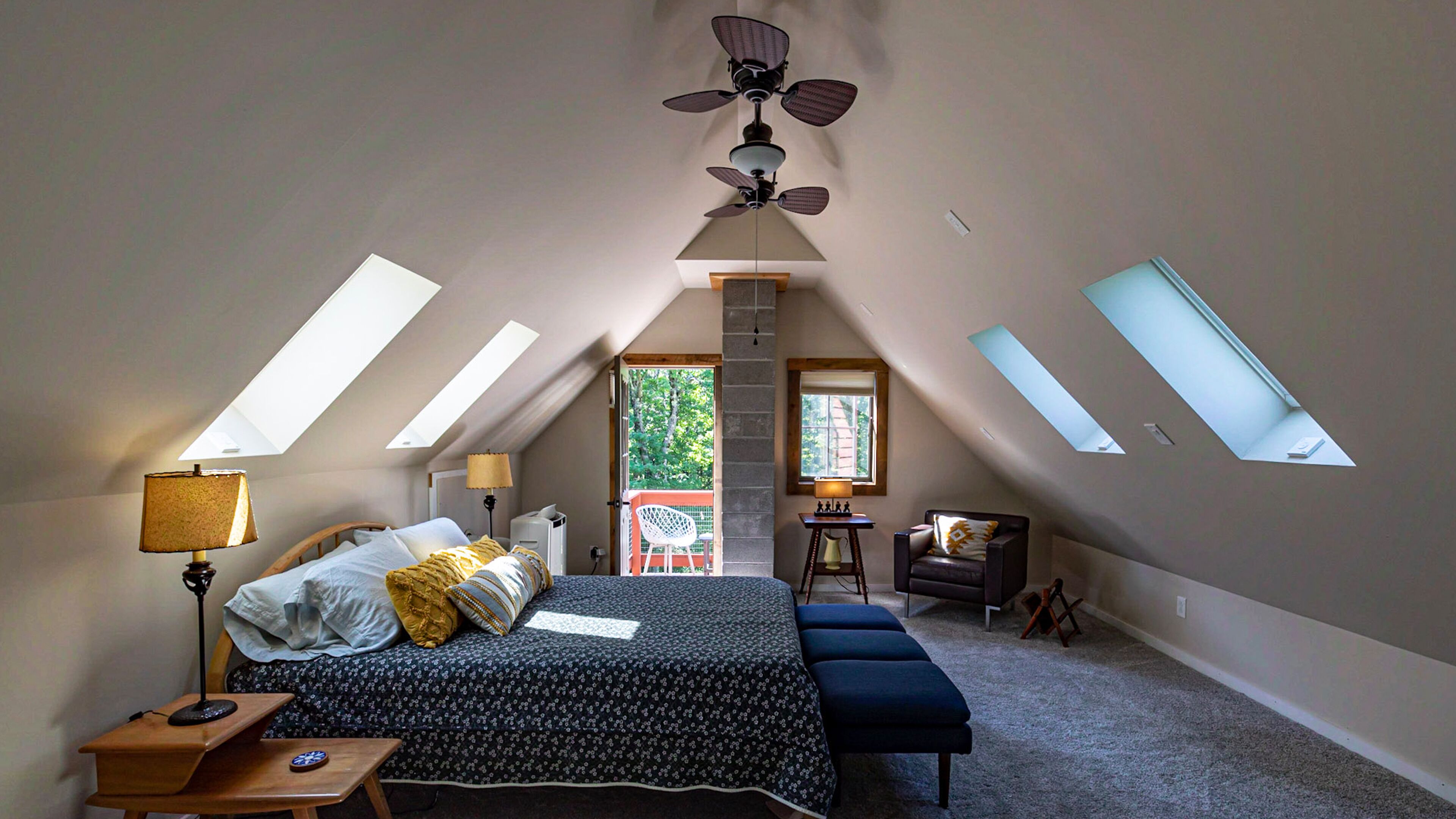 2 bedrooms, desk, free WiFi, bed sheets