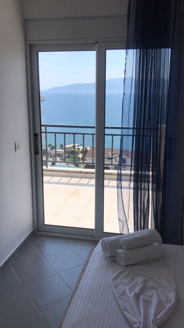 2 bedrooms, iron/ironing board, free WiFi, bed sheets - Albania Dream Holidays Accommodation (Sarandë)