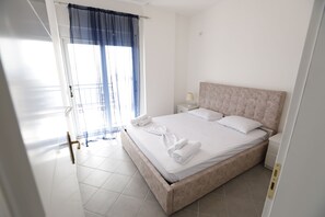 Apartment | 2 Schlafzimmer, Bügeleisen/Bügelbrett, kostenloses WLAN, Bettwäsche