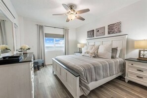 3 室のベッドルーム、アイロン / アイロン台、WiFi、ベッドシーツ