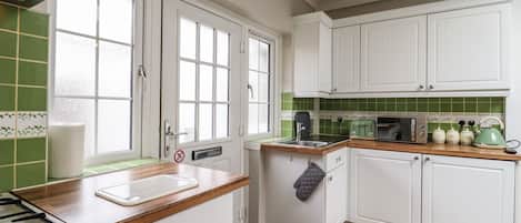 Cottage | Interior