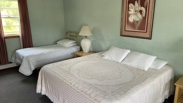 Habitación Confort, 2 camas Queen size, para no fumadores | Escritorio y espacio para trabajar con laptop