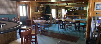 Laurelwood Inn and Steakhouse
